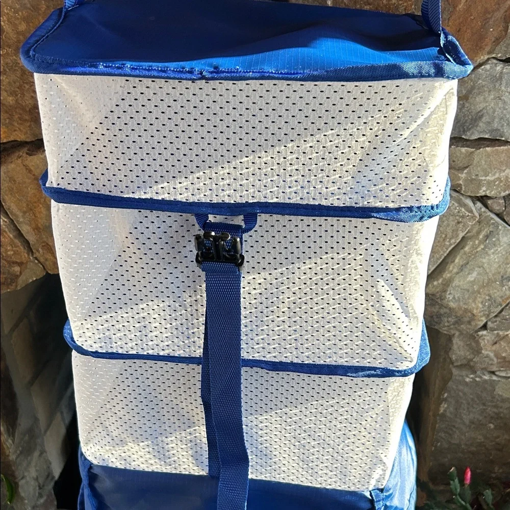 Tabitora Blue Hanging Closet Organizer with 4 Shelves; Folds into small cube;NWT